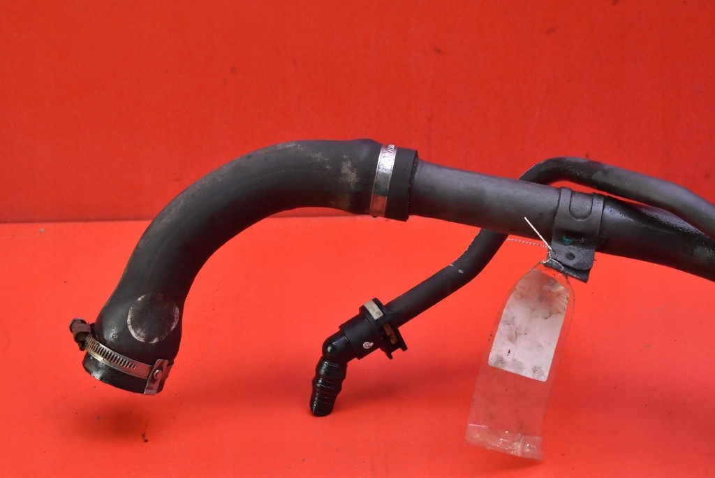 Шланг трубка заливная горловина топлива 84431681 opel insignia b 2.0 cdti 170 km 17-20 Недорого