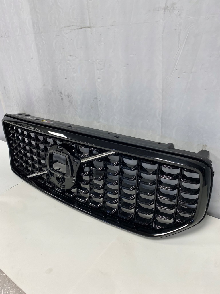 фото №8, Решітка радіатора решітка радіатора бампера перед volvo xc40 r-design lift 22-