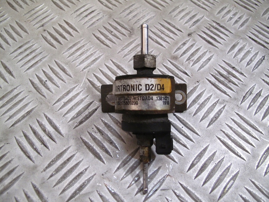 фото №4, Помпа webasta scania r