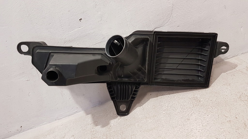 Корпус фільтра повітря bmw f20 114i 116i 118i Недорого