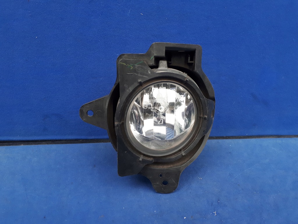 фото №1, Toyota hilux lift 2012-2014 12-14 противотуманная фара левый