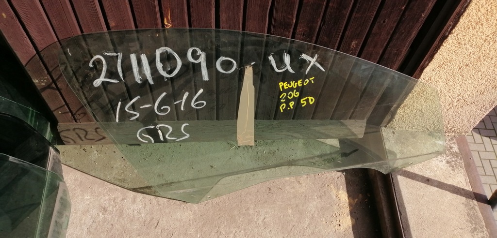 фото №1, Peugeot 206 стекло правый перед 05 rok