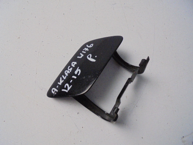 фото №1, Заглушка распылителя правая mercedes a-klasa w176