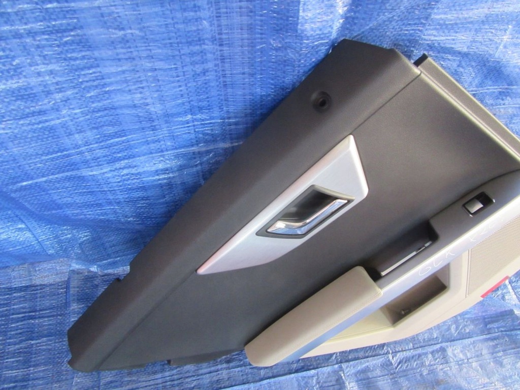 фото №9, Mercedes glk x204 2010 обшивка двері задня