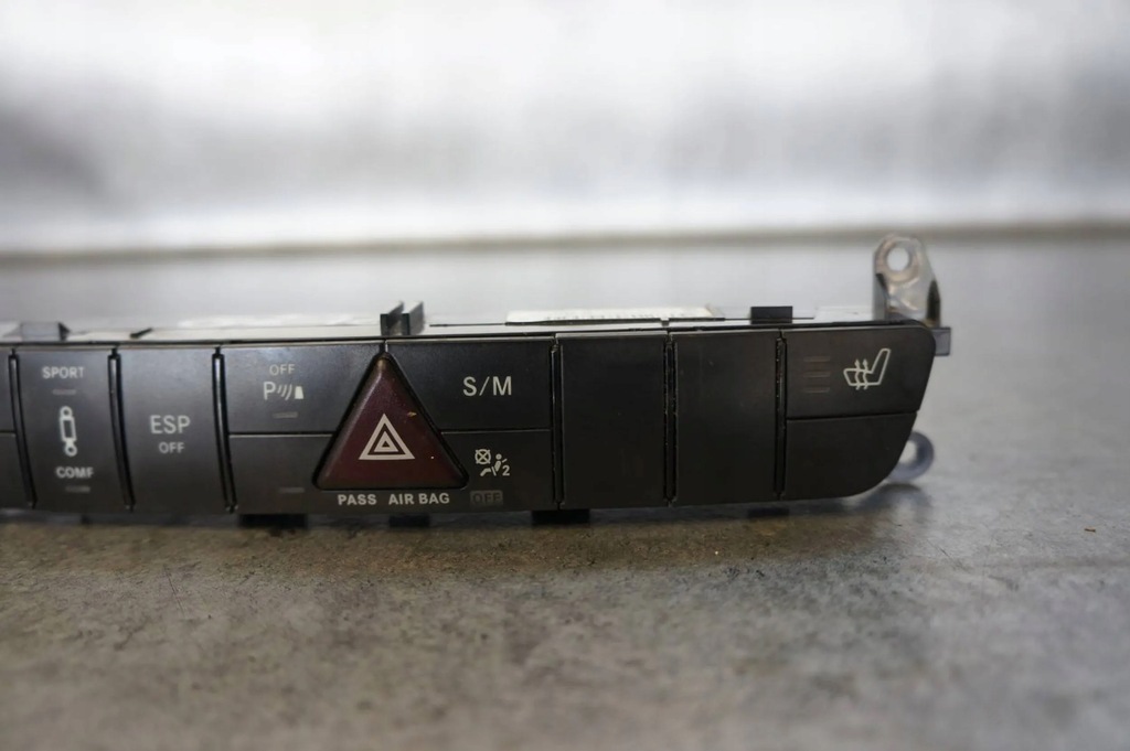 фото №7, Панель управление кнопка аварийных mercedes gl x164