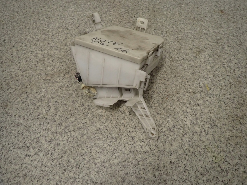 фото №5, Nissan note e11 06- 1.6i корпус електрична модуль