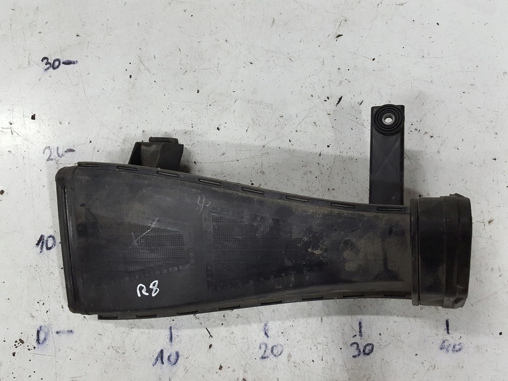 фото №1, Audi r8 420 4.2 tfsi канал труба впуск воздуха