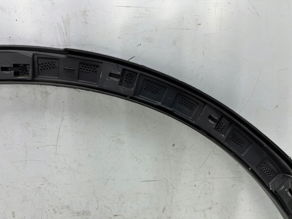 Молдинг polestar ii 2 20r.- левый задний кромка подкрылок крыла накладка Недорого