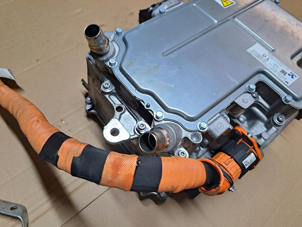 фото №13, Конвертер модуль зарядки renault clio v гибрид e-tech 291a12496r 1