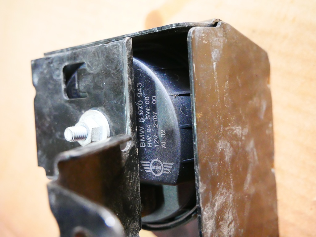фото №4, Mini r56 r55 r57 r58 alarm сирена сигнализация кронштейн сирена 6970943 2753429