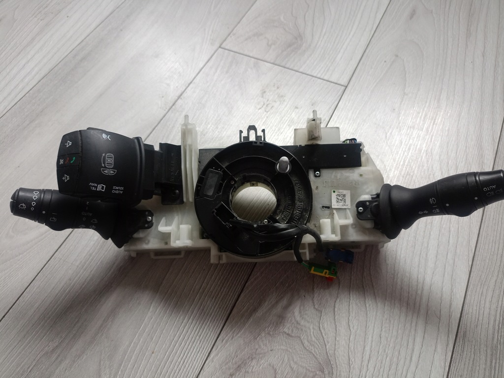 фото №1, Переключатель комбинированный переключатели лента 255670019r renault scenic iii megane