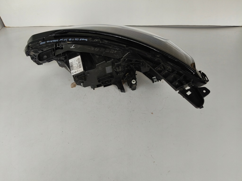 фото №4, Лампа правая фара renault clio 19- v full led