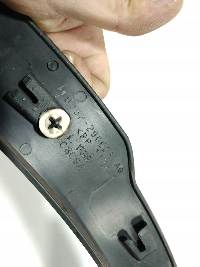 фото №12, Range rover evoque молдинг накладка крила лівий задня oryg !!