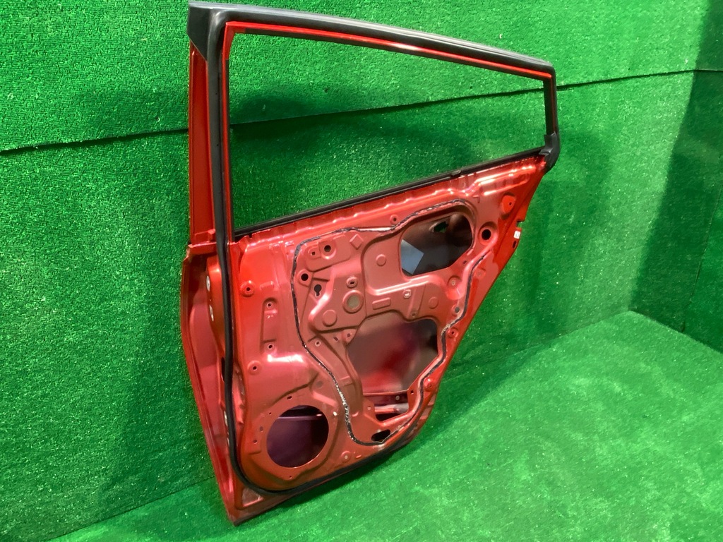 фото №11, Toyota prius iv 2015-2023 дверь правый задняя задние правое