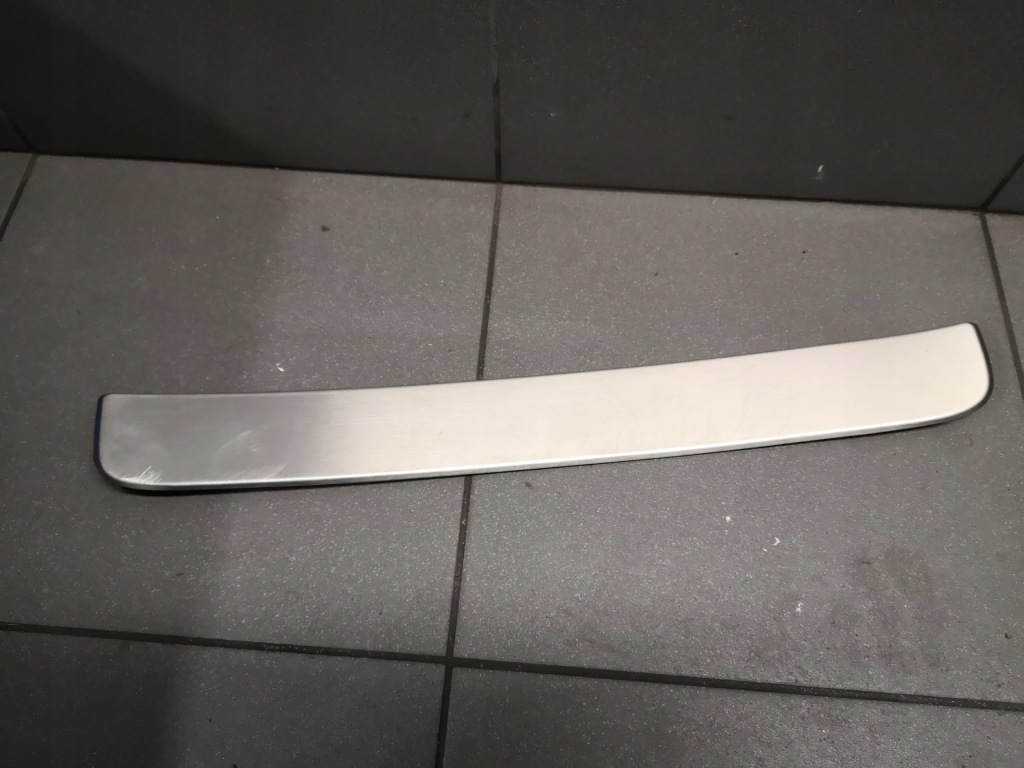 фото №1, Накладка порог правый задняя vw phaeton 3d0853540a