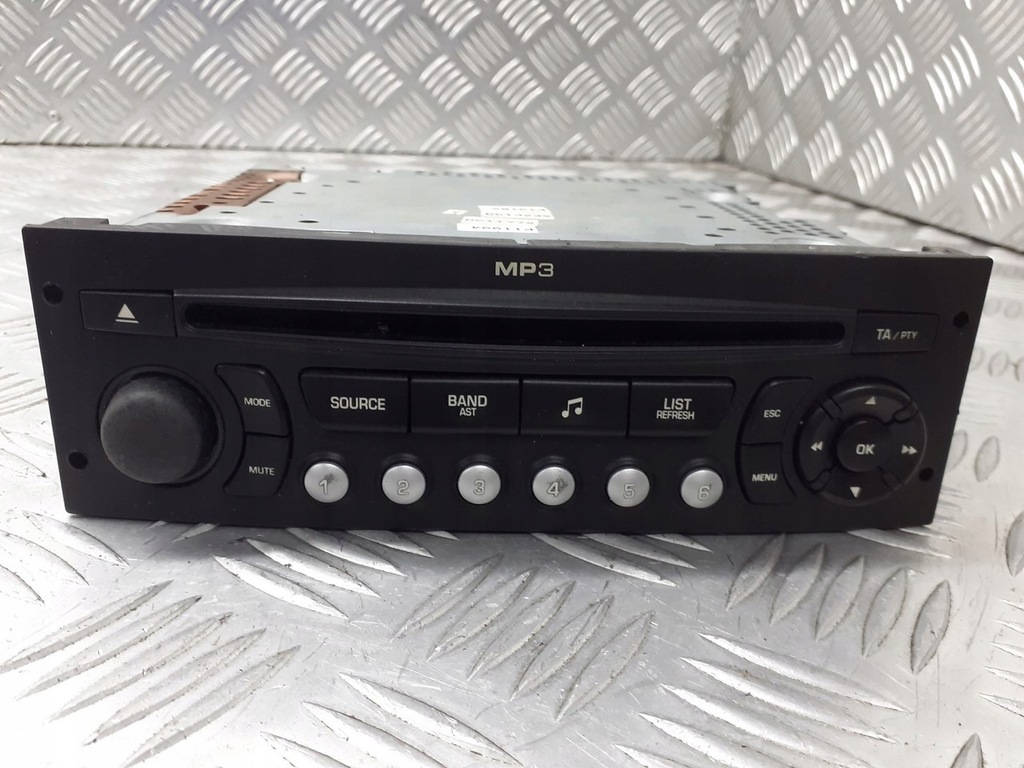 фото №1, Радио заводской citroen c4 picasso 96591777xt00