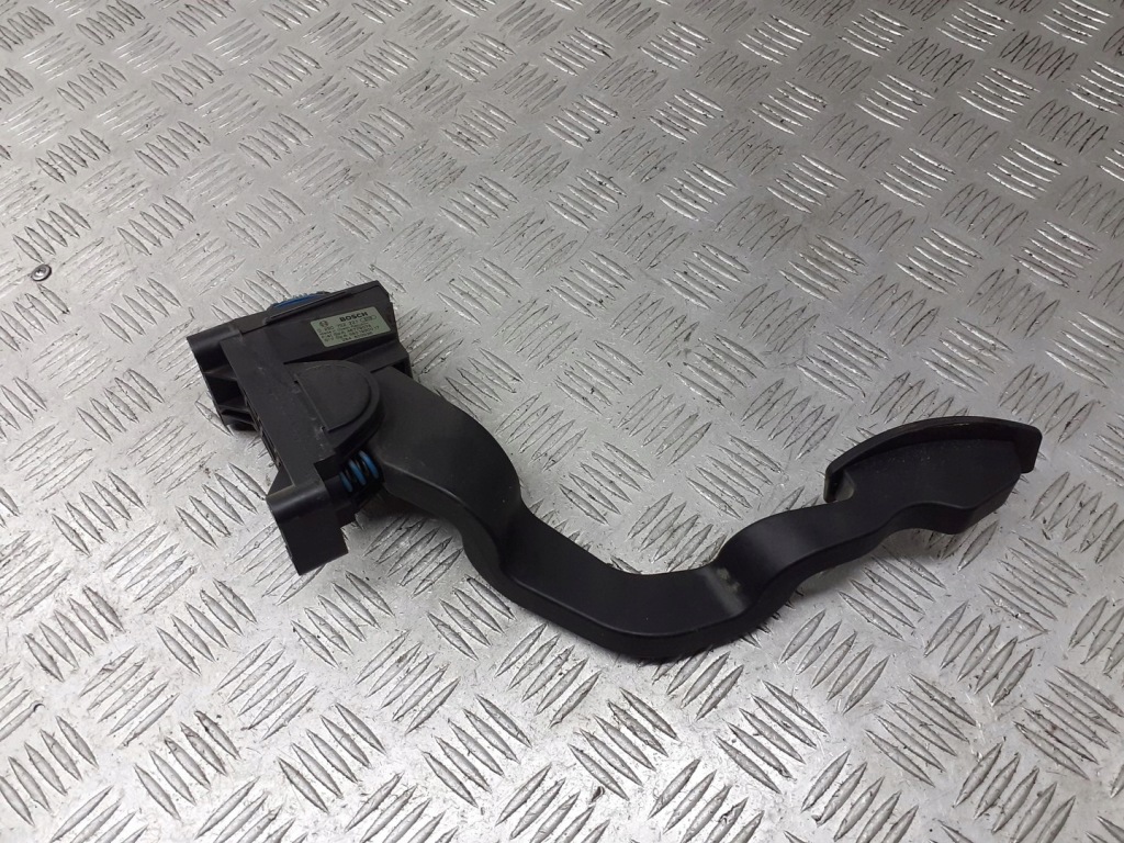 фото №1, Потенциометр газа fiat stilo 46779078