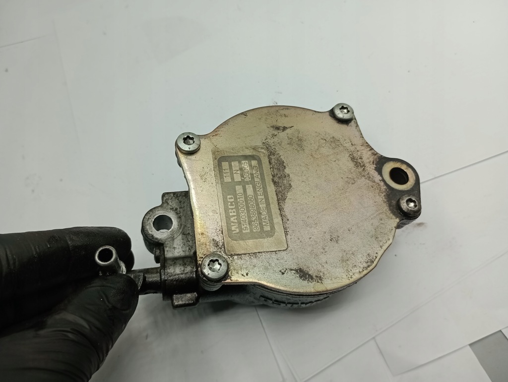 фото №1, Насос вакуум 1.6 дизель mini cooper r56 mini one d r56 mini clubman