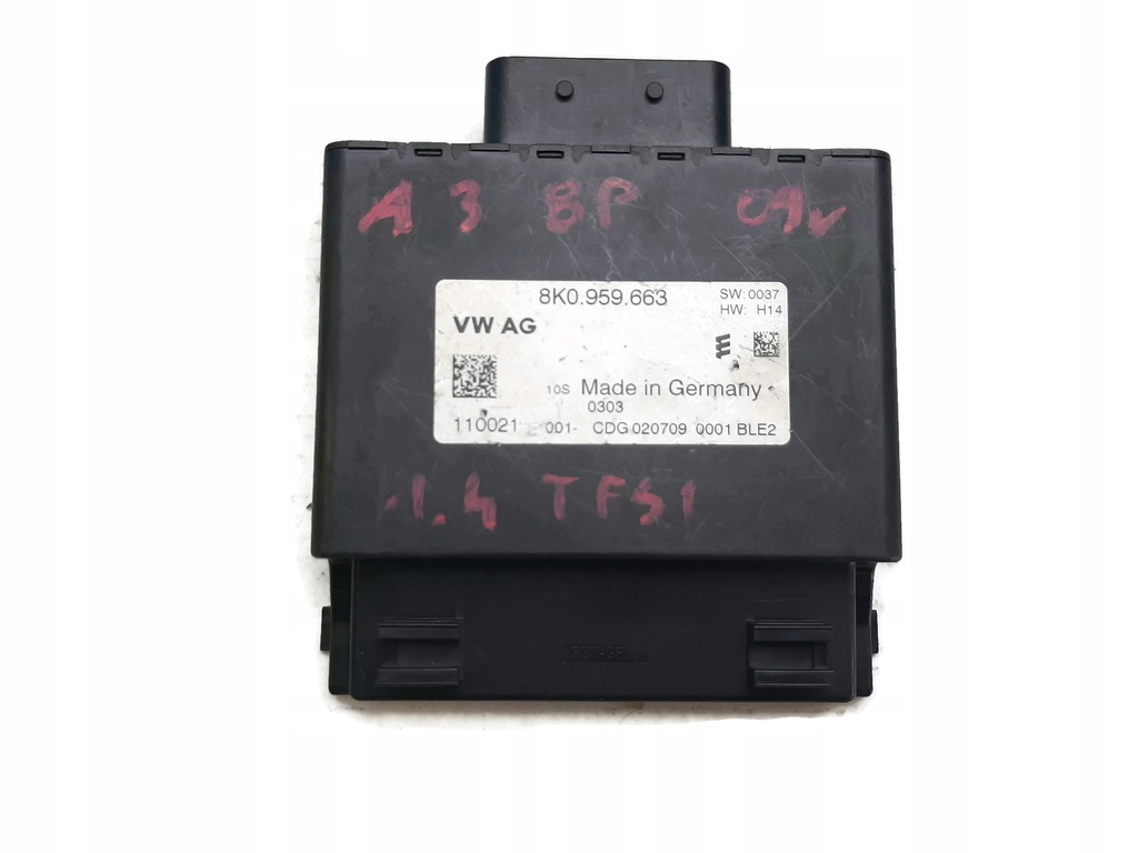 фото №1, Audi a3 8p модуль стабилизатор напряжения 8k0959663