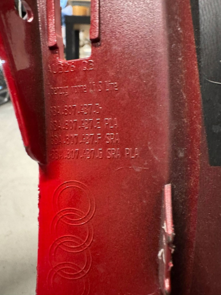 Audi q3 q3s бампер перед передний 4pdc 83a807437 Цена