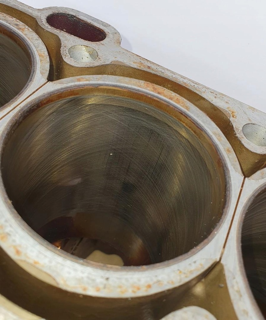 фото №5, Блок двигателя volvo v50 2.4 b b5244s