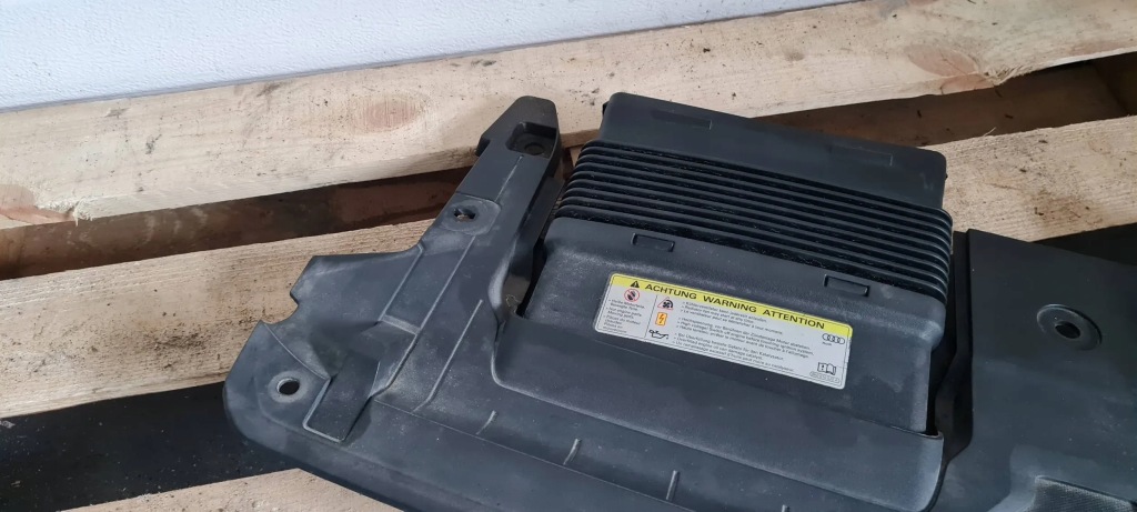 Q7 4m 2 накладка поперечина накладка перед впуск воздуха 3.0 tdi Цена