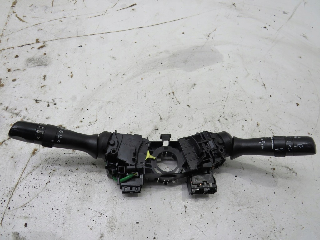 фото №1, Перемикач комбінований kombi avensis t29