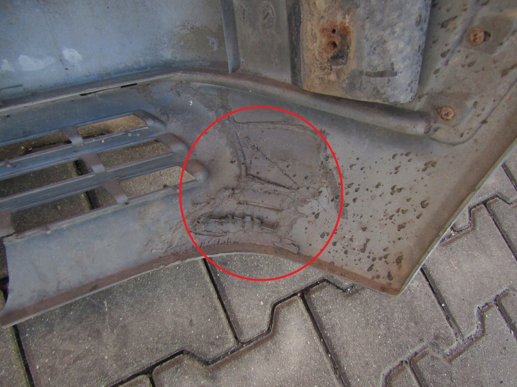 фото №15, 17 mercedes w124 85-89 узкая молдинг бампер передний перед