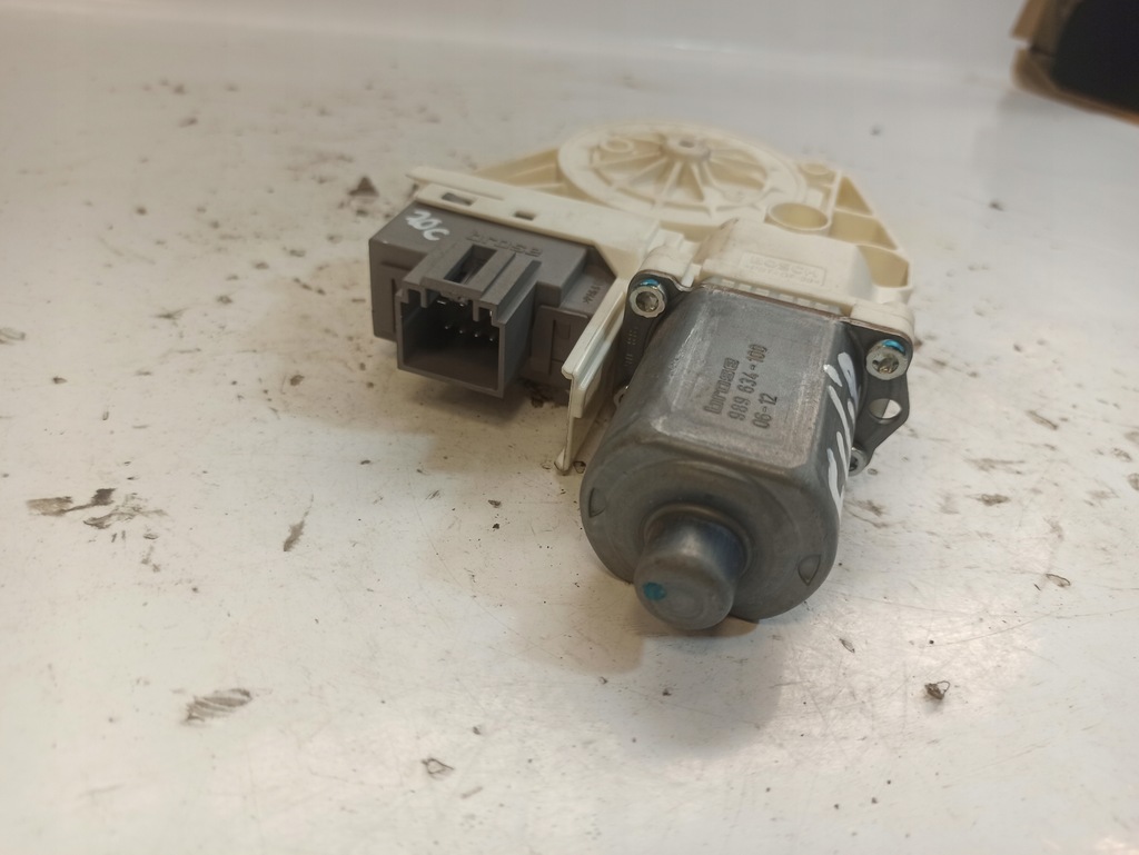 фото №8, Mitsubishi eclipse моторчик скло правий перед 0130822304 989634100