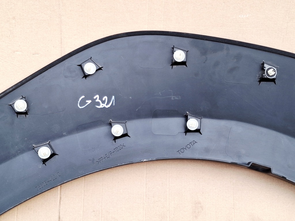 фото №11, Toyota bz4x молдинг na крыло задняя правая bydgoszcz 75605-42210