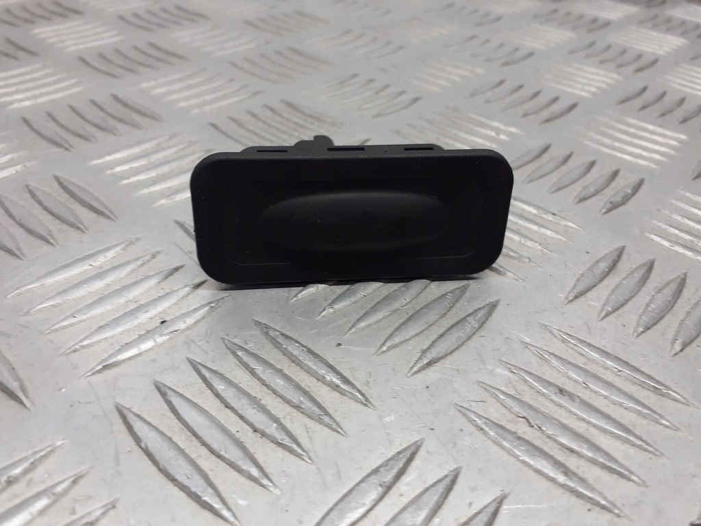 фото №1, Микровыключатель ручка крышки renault modus 8200076256