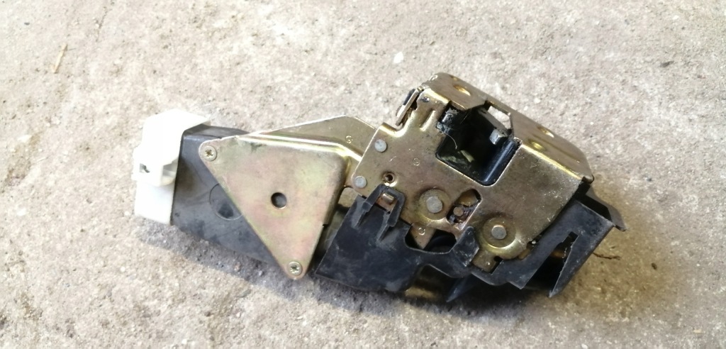 фото №3, Mitsubishi space star i замок левый передний