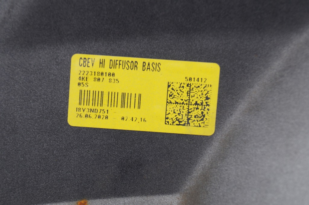 Дифузор накладка спойлер бампер задня audi e-tron 4ke 2018-2021 4ke807835 Доставка