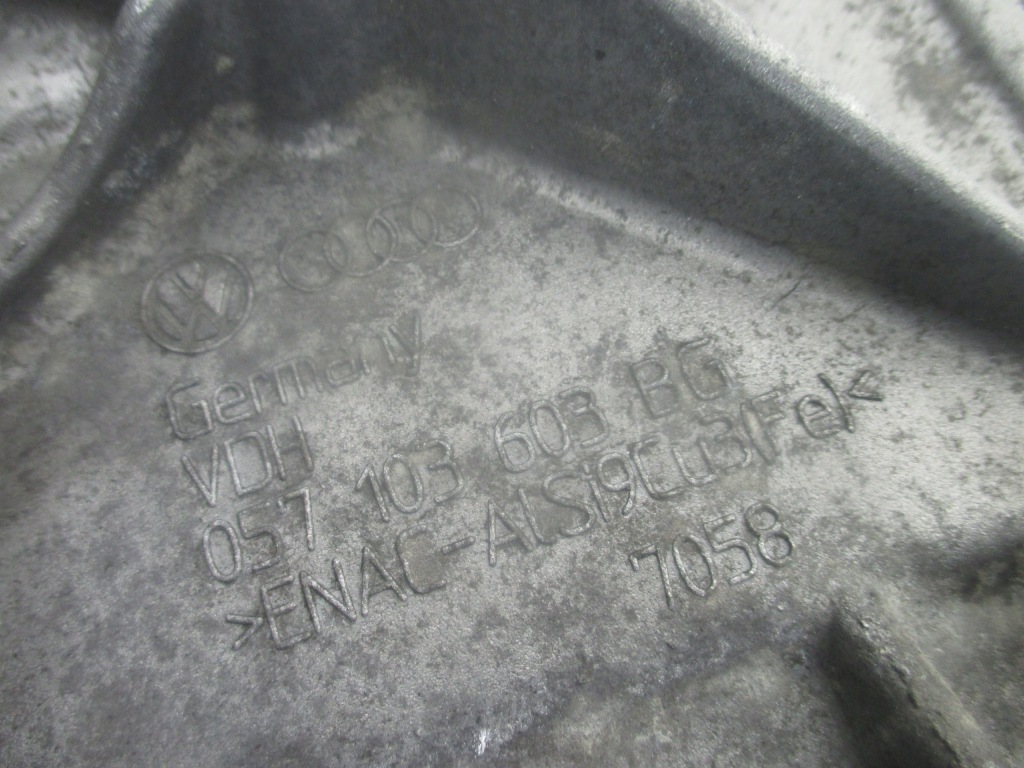 Поддон масляная картер датчик уровня масла audi a8 d4 4h 4.2 tdi Недорого