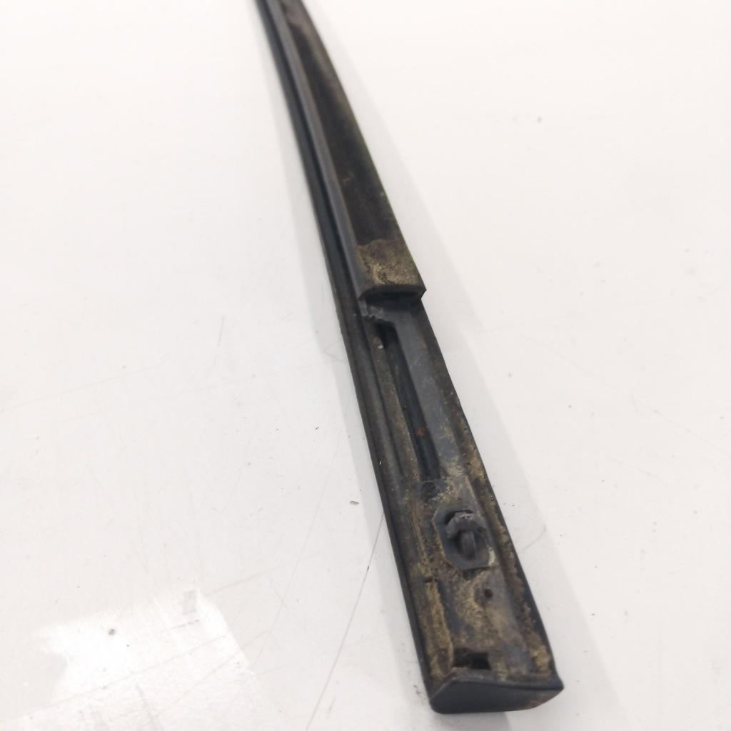 фото №8, Citroen c3 ii sc молдинг уплотнитель левая правая перед