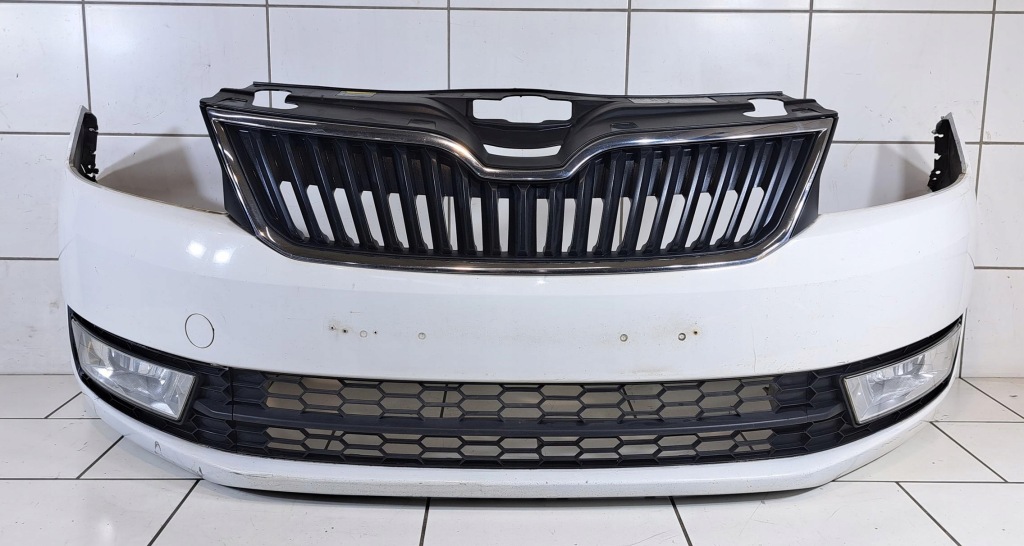 фото №1, Skoda rapid 2012- lf9e бампер перед передний kompletny + решётка радиатора