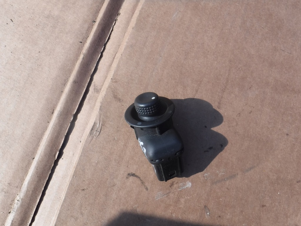 фото №1, Перемикач регулювання дзеркал renault megane ii 109014a