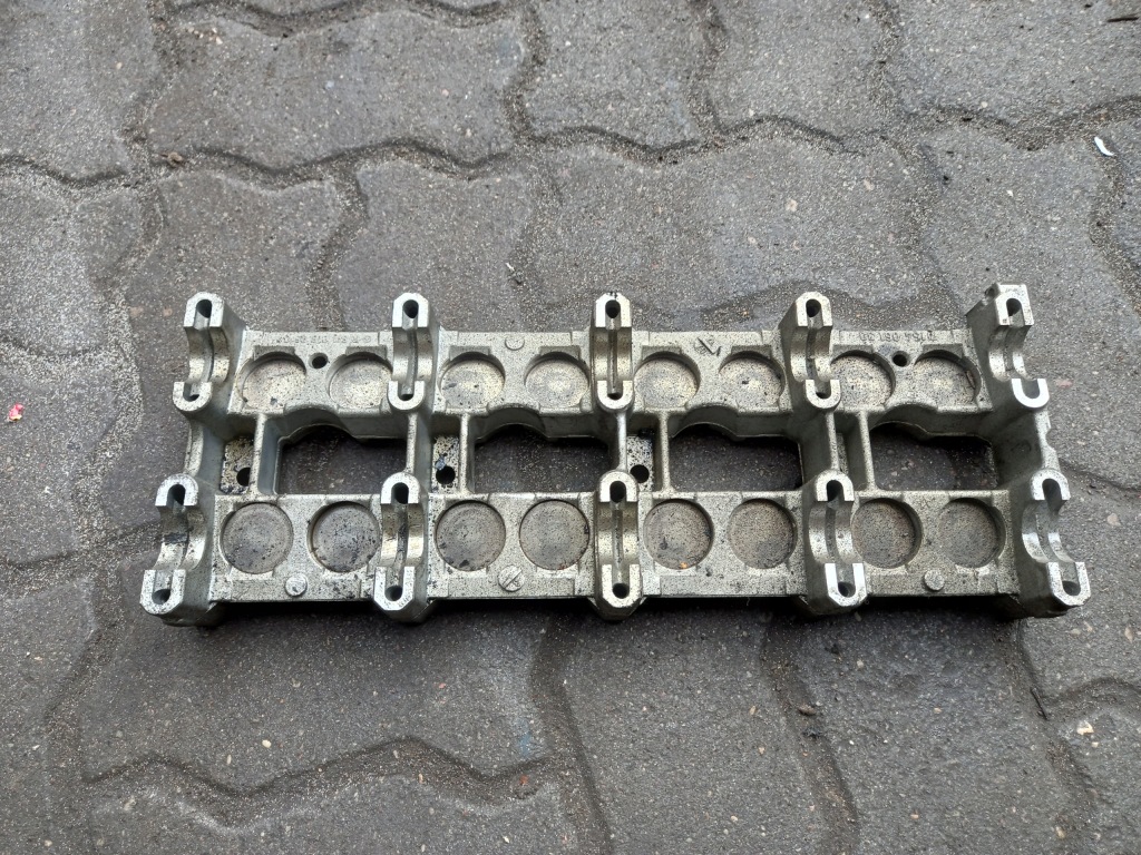 фото №1, Крышка клапанов mercedes vito w639 2.2 cdi