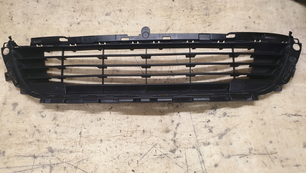 Купити Citroen c4 ii решітка бампера перед 9670503480