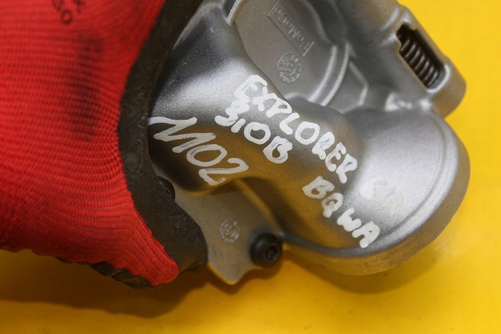 фото №10, Насос оливи explorer 6u 3.0 b bqwa l1me-6621-aa