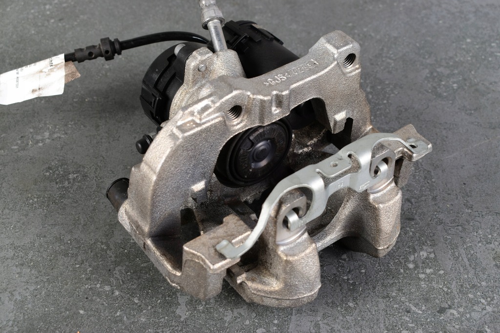 фото №9, Bmw 5 g60 g61 7 g70 x3 g45 суппорт тормозной левый задний задняя 8842979 345x24