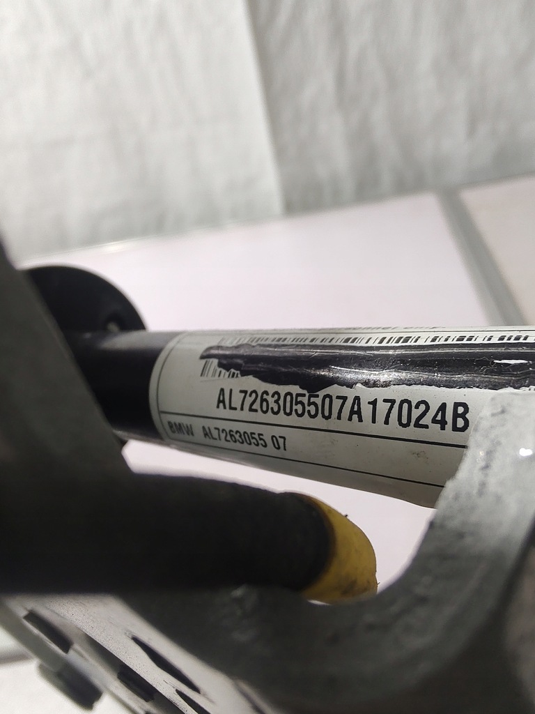 фото №8, Bmw 5 f10 f11 петли капот патроны левый правый комплект 7249887 7249888