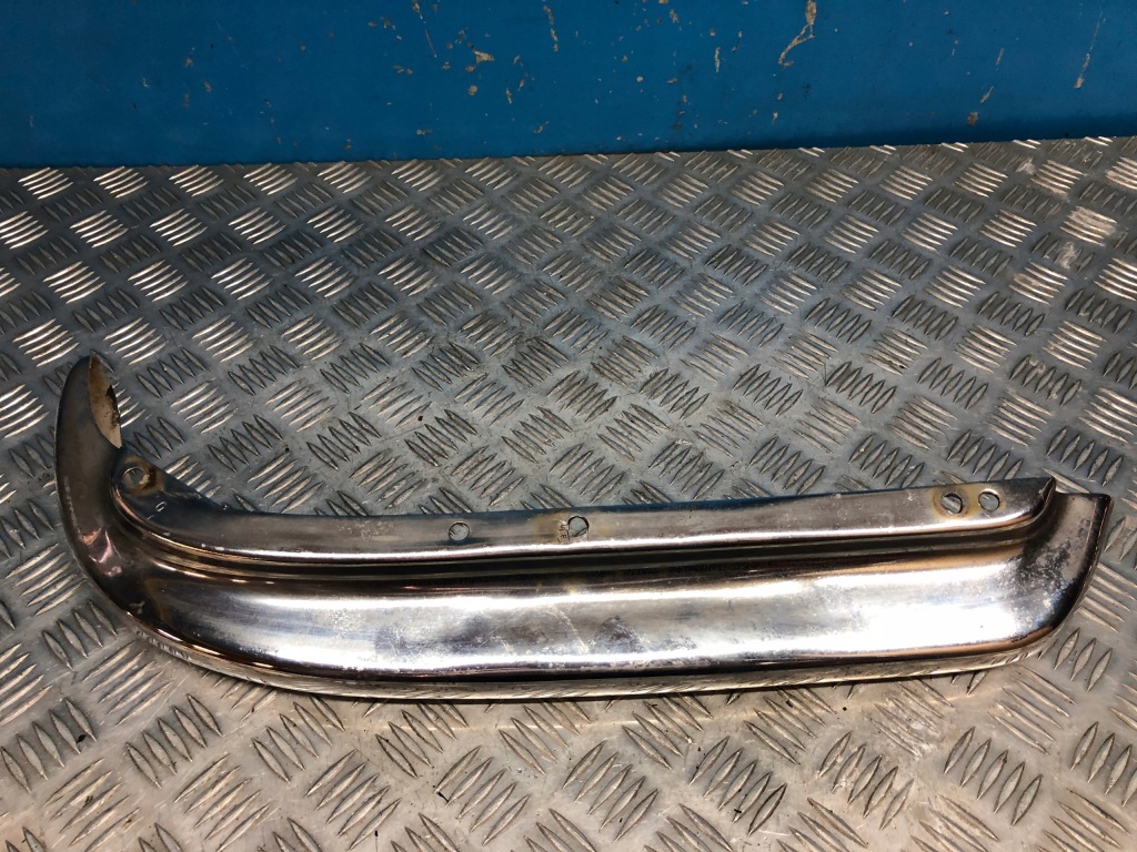 фото №6, Mercedes w108 хром молдинг бампера правий задня кронштейн бампер
