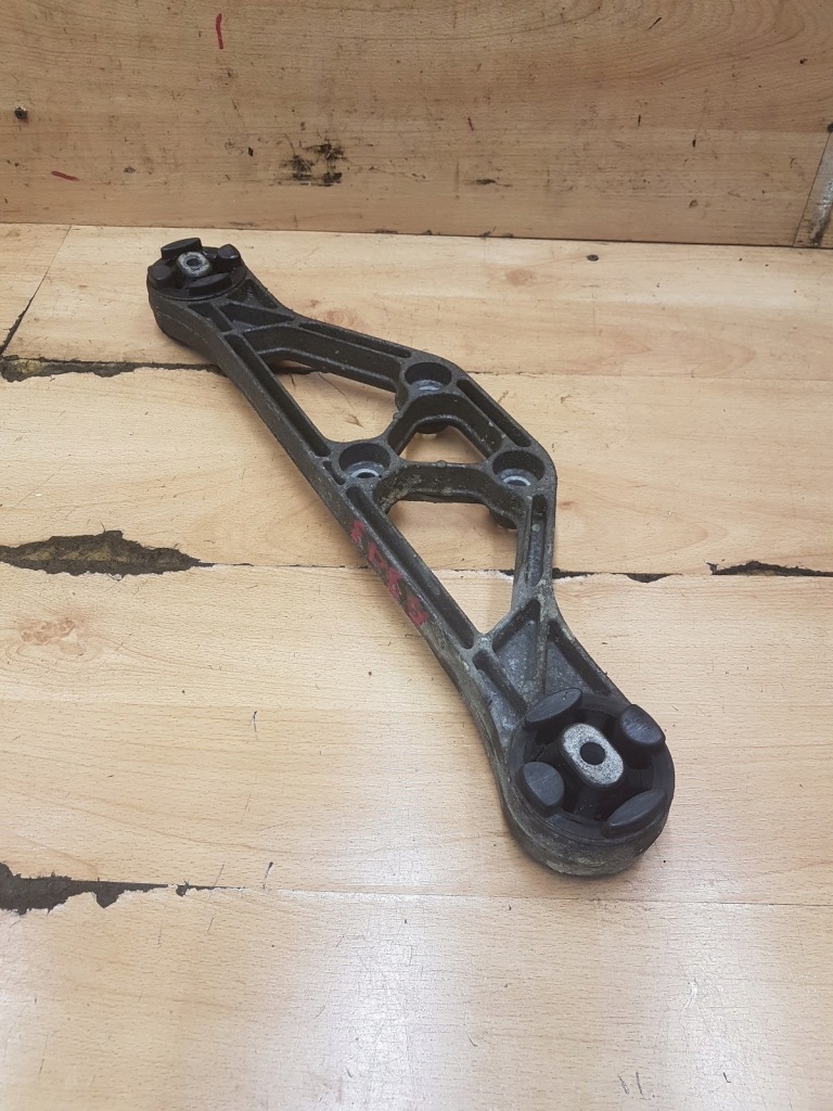 фото №1, Кронштейн опора дифференциал audi a8 d3 4.0 tdi