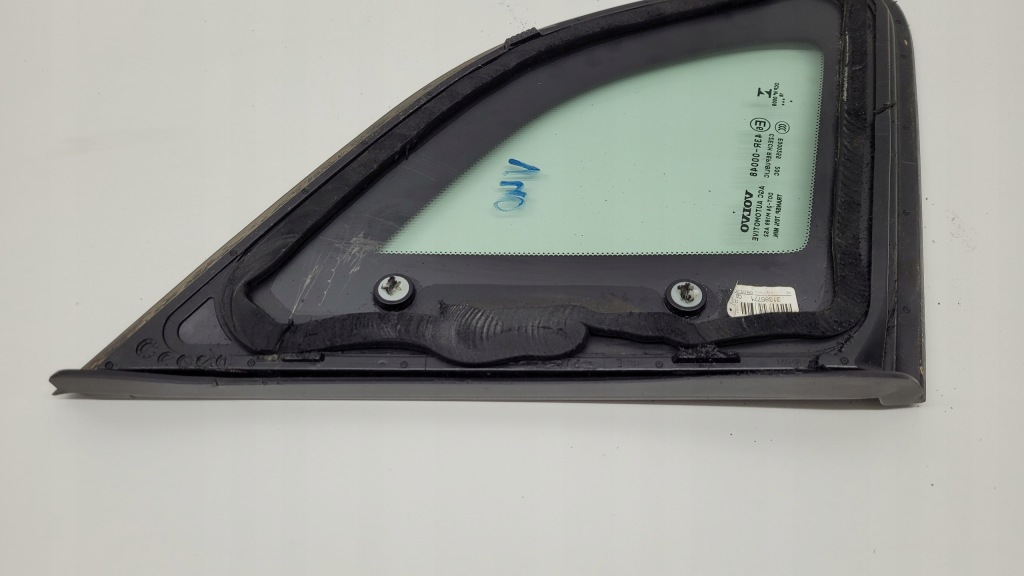 фото №6, Volvo v40 стекло боковая задняя правая крыла заднего