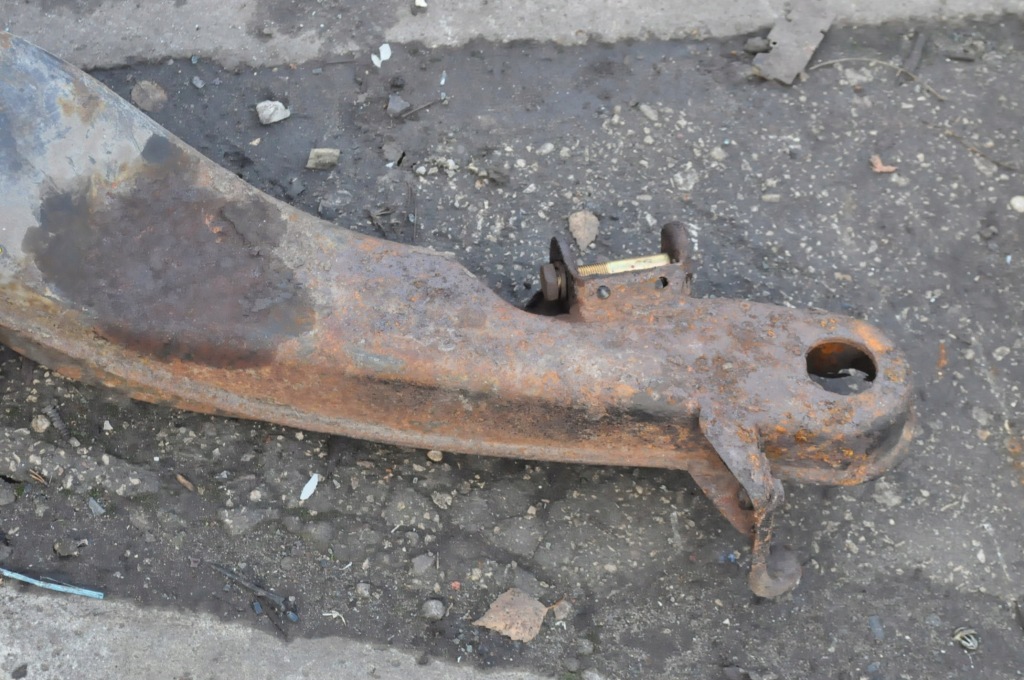 Mercedes w123 230e sedan 2.3 8v 136km балка подрамник подвеска задний в Украине