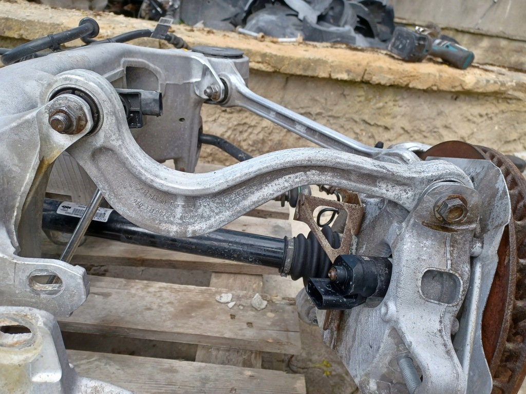 фото №12, Porsche panamera 970 поворотний кулак важелі правий задня