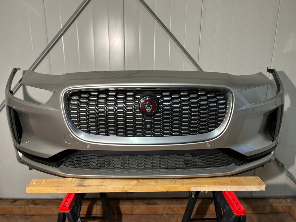 фото №1, Jaguar i-pace x590 бампер передний kompletny 6xpdc , камера , радар