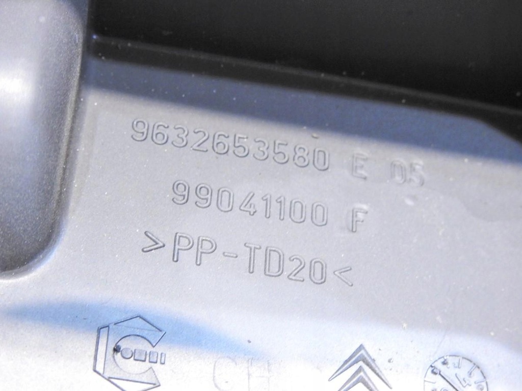 фото №6, Корпус коробка предохранителей c5 i 2.0 16v