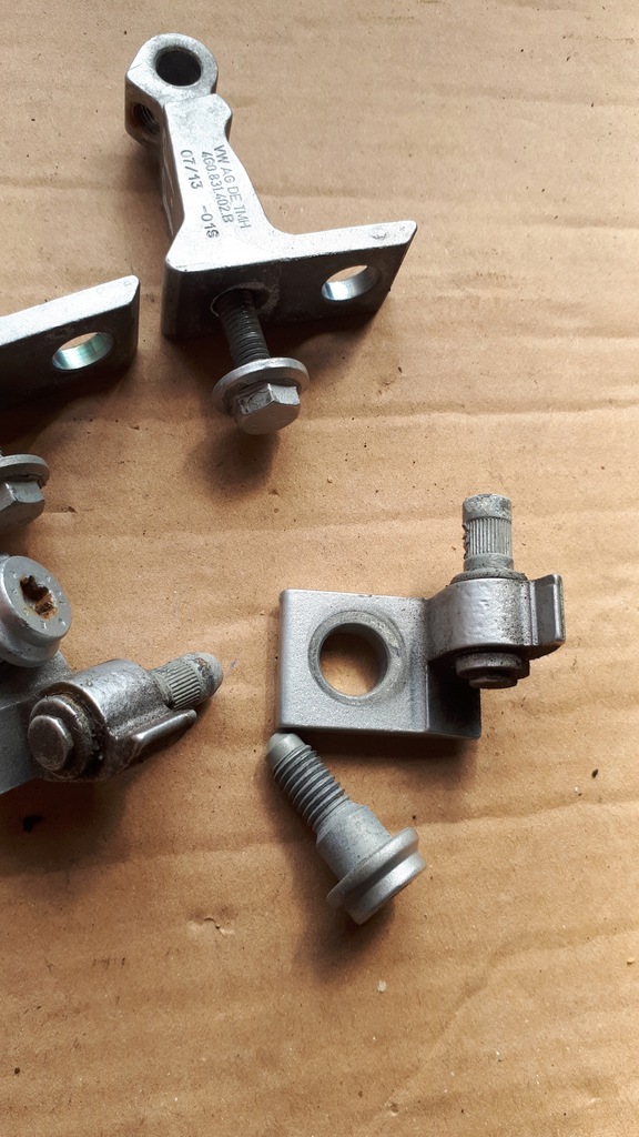 фото №7, S6 c7 4g a6 петля петли дверь правый перед lx7w